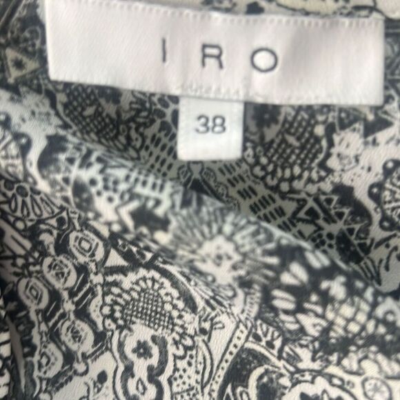 IRO Black & White Patterned Half Sleeves Blouse size 38 (412) - Picture 5 of 6